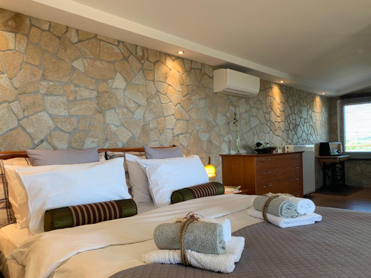 Apartamento Doormat# Wait 'N Sea, Jacuzzi, Luxury Stone House Epanomí Exterior foto