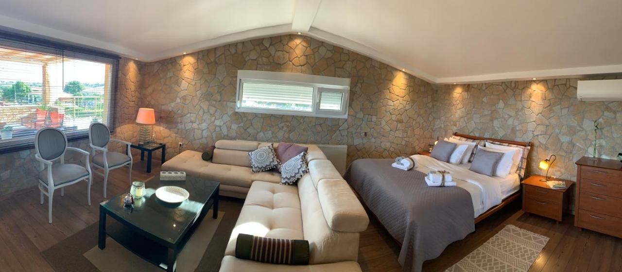 Apartamento Doormat# Wait 'N Sea, Jacuzzi, Luxury Stone House Epanomí Exterior foto