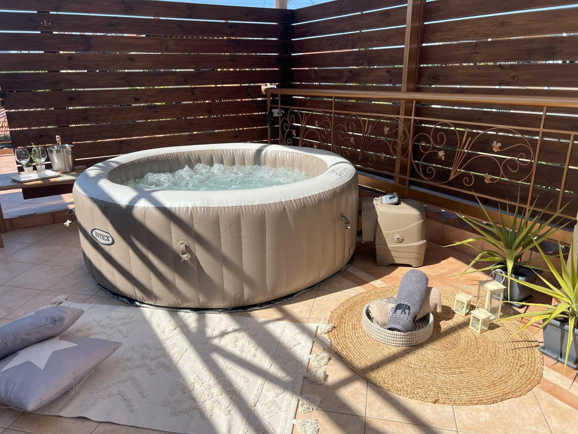 Apartamento Doormat# Wait 'N Sea, Jacuzzi, Luxury Stone House Epanomí Exterior foto